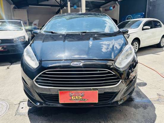 FORD-FIESTA-2015