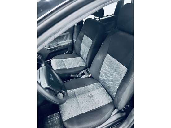 FORD-FIESTA-2012