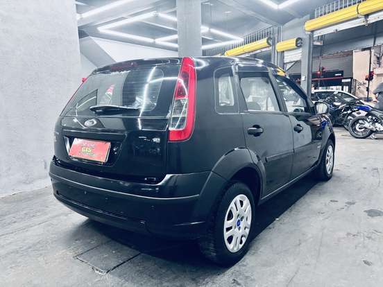 FORD-FIESTA-2012