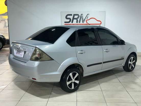 FORD-FIESTA-2010
