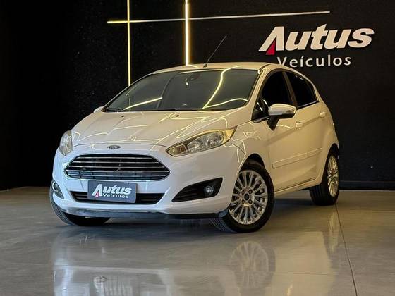 FORD FIESTA 1.6 TITANIUM HATCH 16V FLEX 4P POWERSHIFT
