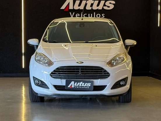 FORD-FIESTA-2014