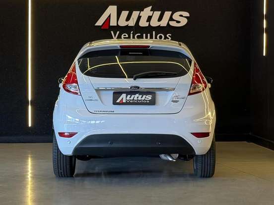 FORD-FIESTA-1.6 TITANIUM HATCH 16V FLEX 4P POWERSHIFT FORD-FIESTA-2014