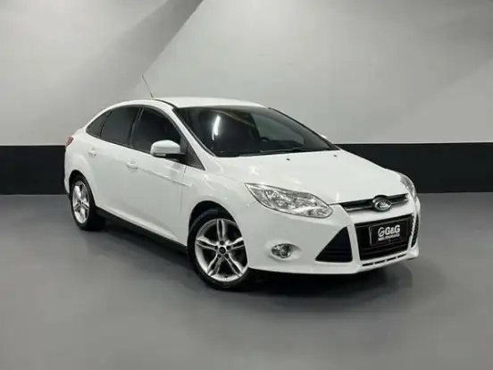 FORD-FOCUS-2.0 SE 16V FLEX 4P POWERSHIFT FORD-FOCUS-2015