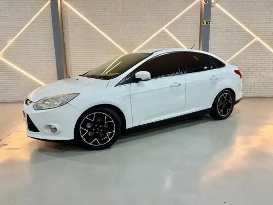 FORD-FOCUS-2.0 TITANIUM SEDAN 16V FLEX 4P AUTOMÁTICO FORD-FOCUS-2015