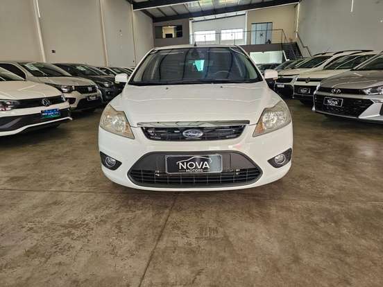 FORD-FOCUS-2.0 16V FLEX 4P AUTOMÁTICO FORD-FOCUS-2011