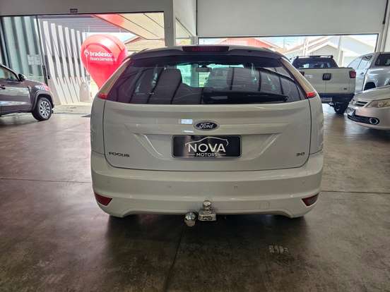 FORD-FOCUS-2.0 16V FLEX 4P AUTOMÁTICO FORD-FOCUS-2011