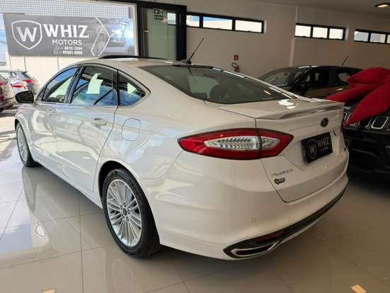 FORD-FUSION-2015