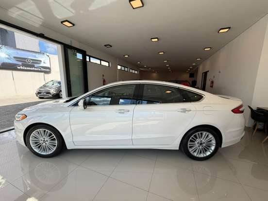 FORD-FUSION-2015