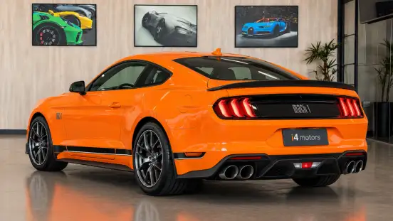 FORD-MUSTANG-2021