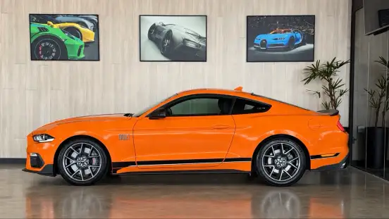 FORD-MUSTANG-2021