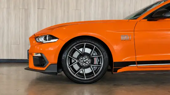 FORD-MUSTANG-2021