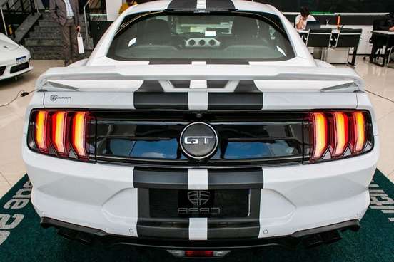FORD-MUSTANG-2018