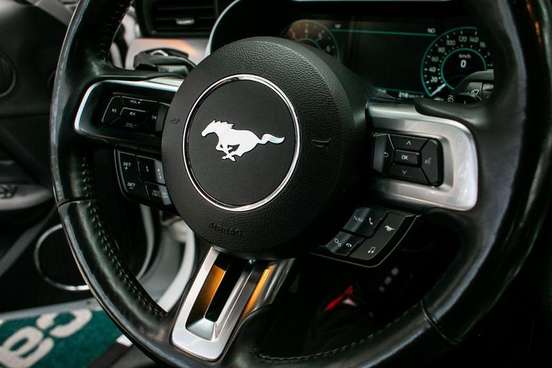 FORD-MUSTANG-2018