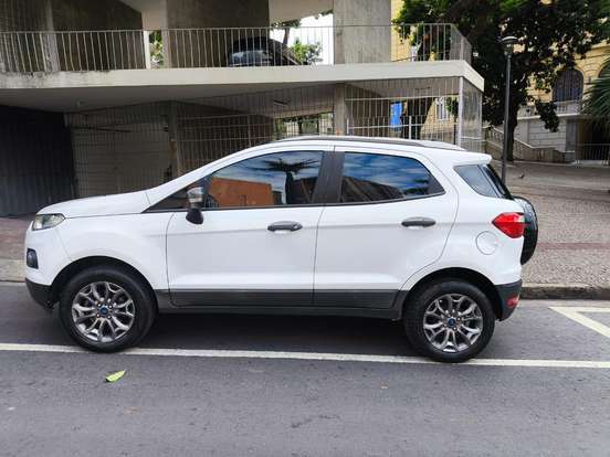 FORD-ECOSPORT-2015
