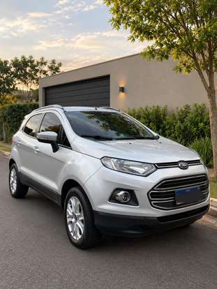 FORD-ECOSPORT-2016