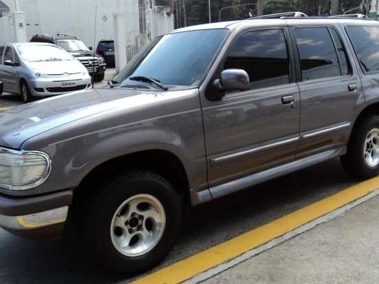 FORD-EXPLORER-4.0 XLT 4X4 V6 GASOLINA 4P AUTOMÁTICO FORD-EXPLORER-1997