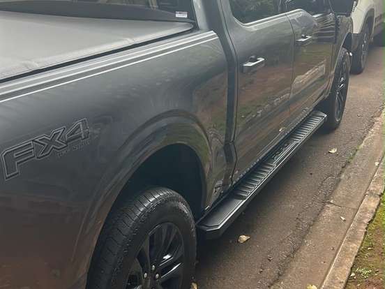 FORD-F-150-5.0 V8 GASOLINA CD LARIAT BLACK FX4 AUTOMÁTICO FORD-F-150-2024