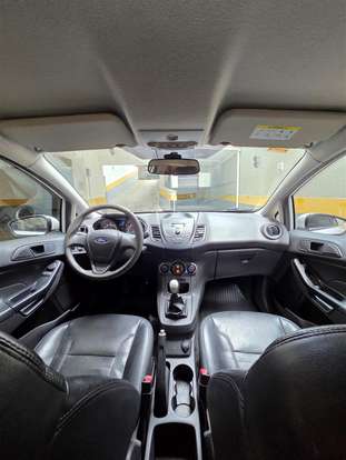 FORD-FIESTA-2015
