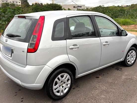 FORD-FIESTA-1.6 SE HATCH 16V FLEX 4P MANUAL FORD-FIESTA-2012