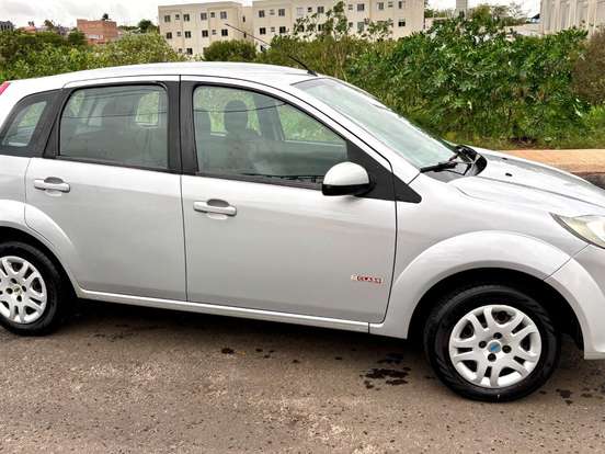 FORD-FIESTA-1.6 SE HATCH 16V FLEX 4P MANUAL FORD-FIESTA-2012