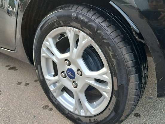 FORD-FIESTA-2016