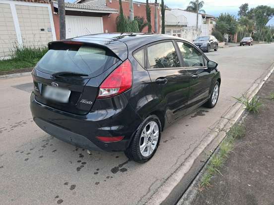 FORD-FIESTA-2016
