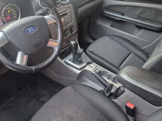 FORD-FOCUS-2.0 GLX 16V FLEX 4P AUTOMÁTICO FORD-FOCUS-2012