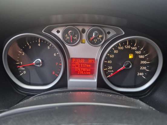 FORD-FOCUS-2.0 GLX 16V FLEX 4P AUTOMÁTICO FORD-FOCUS-2012