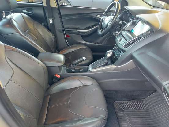 FORD-FOCUS-2.0 SE PLUS 16V FLEX 4P POWERSHIFT FORD-FOCUS-2017