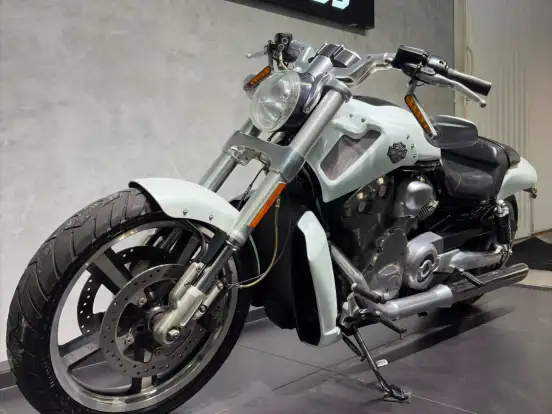 HARLEY-DAVIDSON-V-ROD MUSCLE HARLEY-DAVIDSON-V-ROD MUSCLE-2013