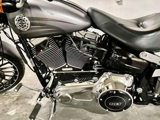 HARLEY-DAVIDSON-SOFTAIL BREAKOUT HARLEY-DAVIDSON-SOFTAIL BREAKOUT-2016