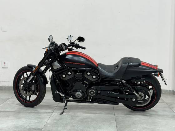 HARLEY-DAVIDSON V-ROD 10TH ANNIVERSARY EDITION 
