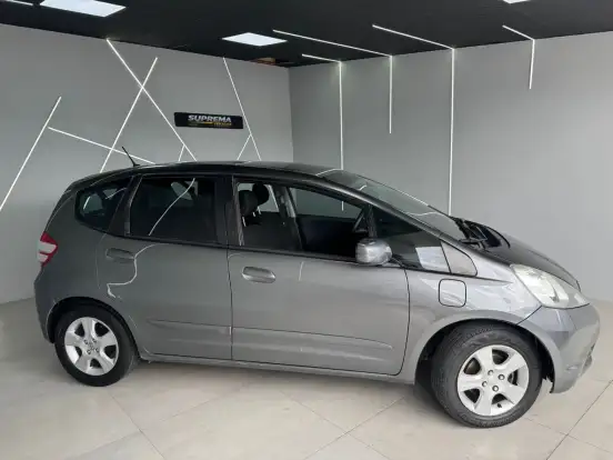 HONDA-FIT-2009