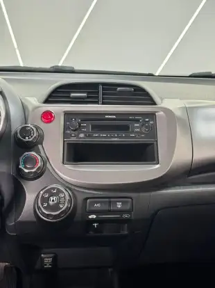 HONDA-FIT-2009