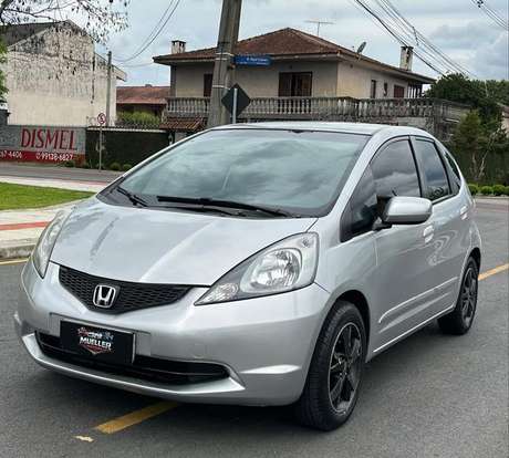 HONDA-FIT-2011