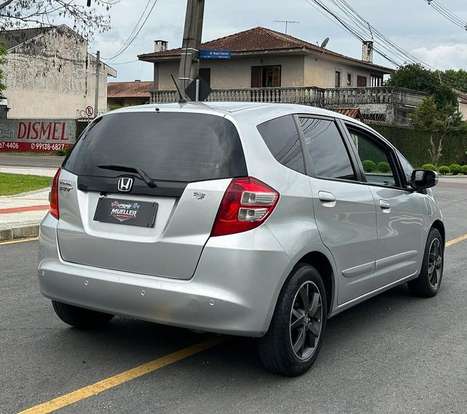 HONDA-FIT-2011