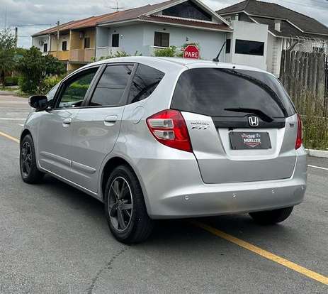 HONDA-FIT-2011