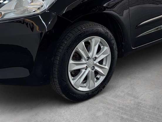 HONDA-FIT-2013