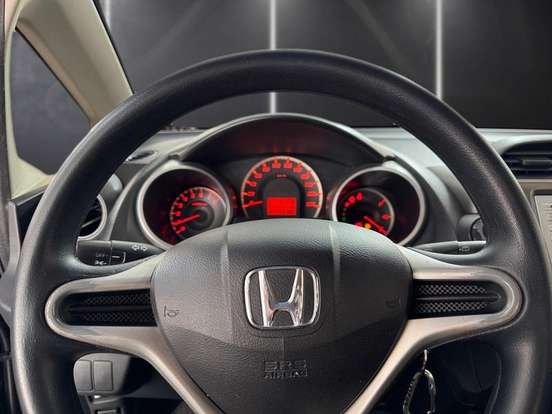 HONDA-FIT-2013