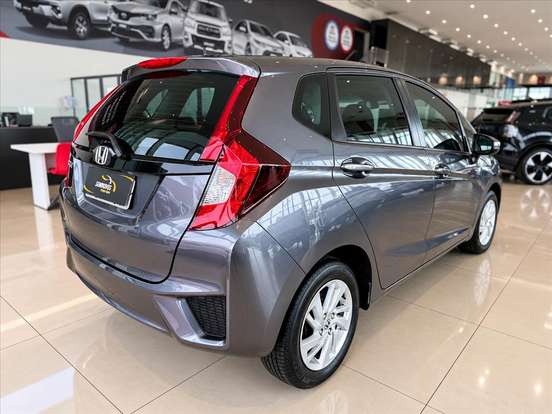 HONDA-FIT-2016