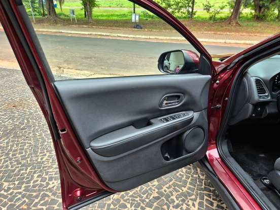 HONDA-HR-V-2020