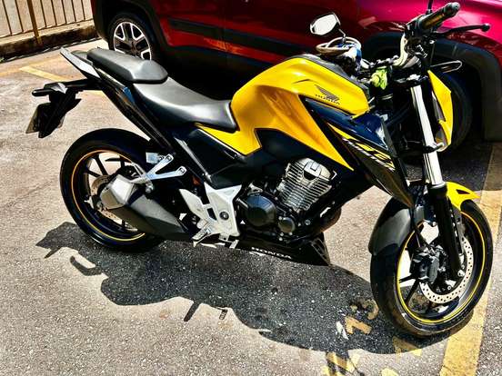HONDA-CB 300F TWISTER ABS HONDA-CB 300F TWISTER ABS-2023