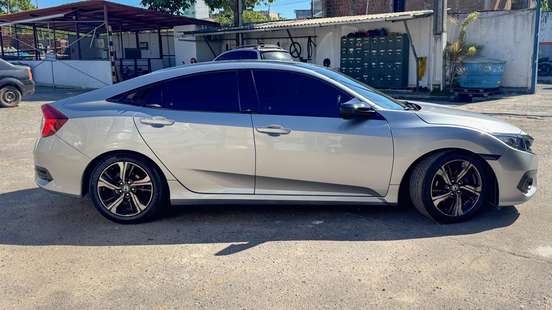 HONDA-CIVIC-2018