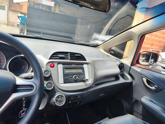 HONDA-FIT-2013