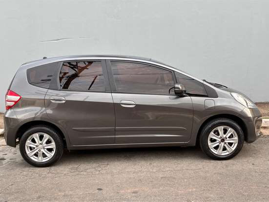 HONDA-FIT-2012