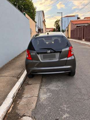 HONDA-FIT-2012
