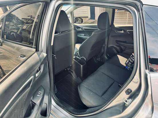 HONDA-FIT-2015