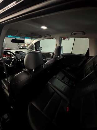 HONDA-FIT-2009