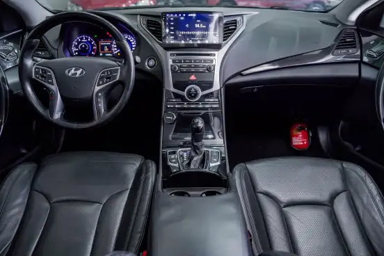 HYUNDAI-AZERA-2014